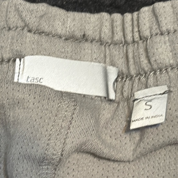 Tasc Performance Athletic Shorts Men’s Size Small Lined Athleisure Workout Gray - Picture 5 of 11